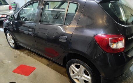 Renault Sandero II рестайлинг, 2015 год, 695 000 рублей, 3 фотография