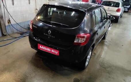 Renault Sandero II рестайлинг, 2015 год, 695 000 рублей, 5 фотография