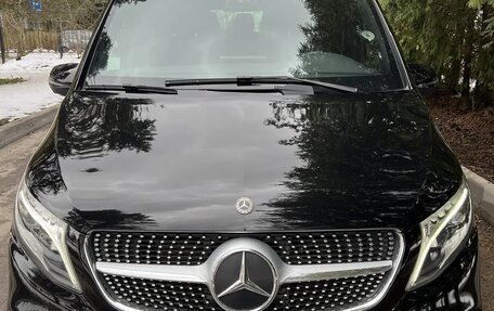 Mercedes-Benz V-Класс, 2021 год, 6 625 000 рублей, 22 фотография