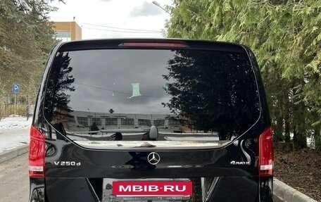 Mercedes-Benz V-Класс, 2021 год, 6 625 000 рублей, 10 фотография
