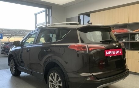 Toyota RAV4, 2019 год, 2 870 000 рублей, 6 фотография