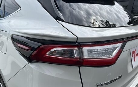 Toyota Harrier, 2019 год, 2 670 000 рублей, 6 фотография
