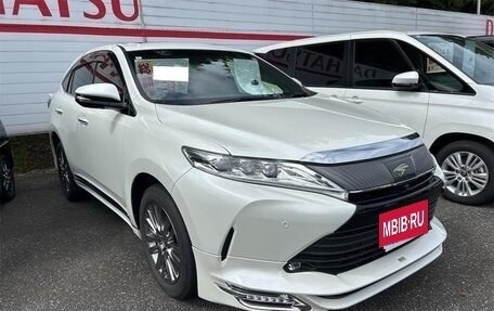 Toyota Harrier, 2019 год, 2 670 000 рублей, 2 фотография