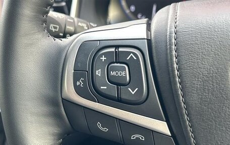 Toyota Harrier, 2019 год, 2 670 000 рублей, 17 фотография