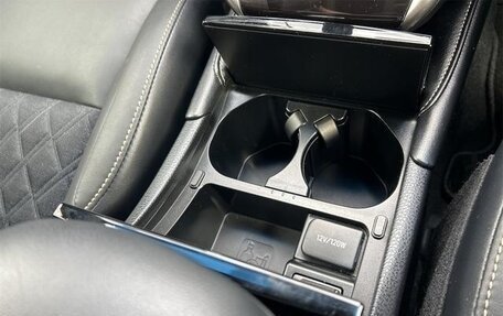 Toyota Harrier, 2019 год, 2 670 000 рублей, 34 фотография