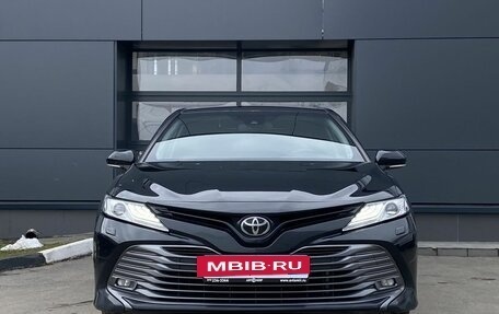 Toyota Camry, 2018 год, 2 779 000 рублей, 2 фотография