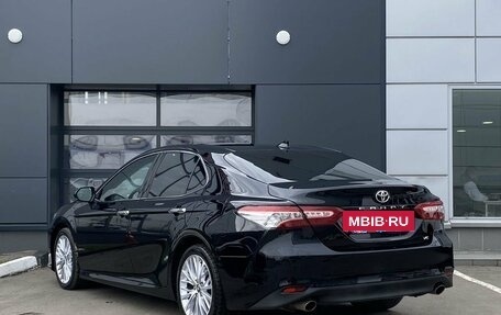 Toyota Camry, 2018 год, 2 779 000 рублей, 7 фотография