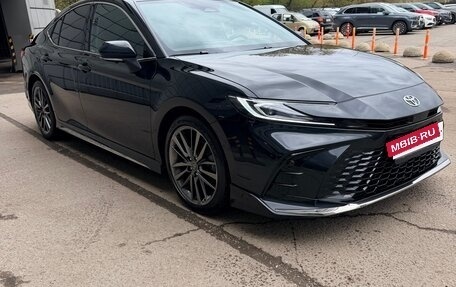 Toyota Camry, 2025 год, 4 100 000 рублей, 3 фотография