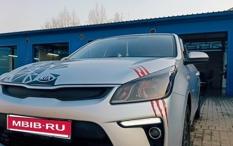 KIA Rio IV, 2017 год, 1 460 000 рублей, 2 фотография