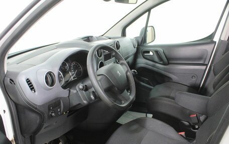 Peugeot Partner II рестайлинг 2, 2022 год, 1 350 000 рублей, 15 фотография