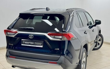 Toyota RAV4, 2019 год, 3 349 000 рублей, 9 фотография