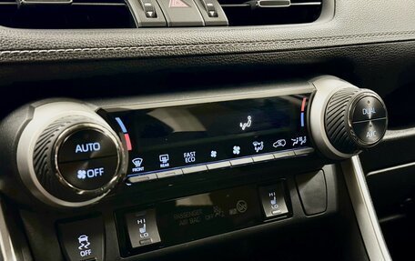 Toyota RAV4, 2019 год, 3 349 000 рублей, 15 фотография