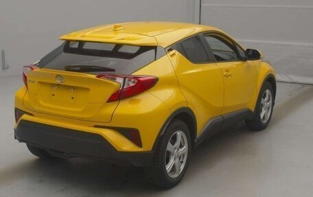 Toyota C-HR I рестайлинг, 2022 год, 1 450 000 рублей, 2 фотография
