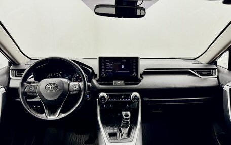 Toyota RAV4, 2019 год, 3 349 000 рублей, 17 фотография