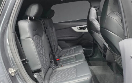 Audi Q7, 2025 год, 12 000 000 рублей, 11 фотография