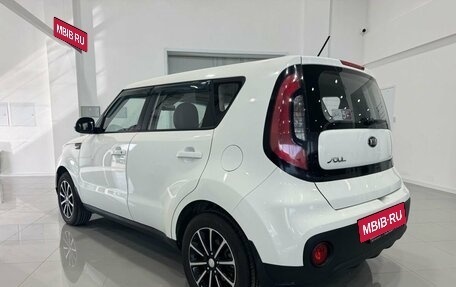 KIA Soul II рестайлинг, 2018 год, 1 345 000 рублей, 6 фотография