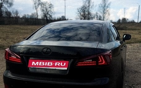 Lexus IS II рестайлинг 2, 2007 год, 1 150 000 рублей, 2 фотография