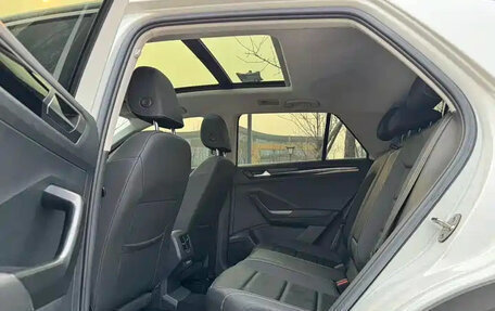 Volkswagen T-Roc I, 2022 год, 1 690 000 рублей, 10 фотография