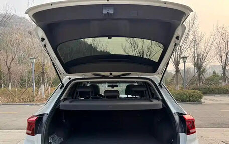 Volkswagen T-Roc I, 2022 год, 1 690 000 рублей, 11 фотография