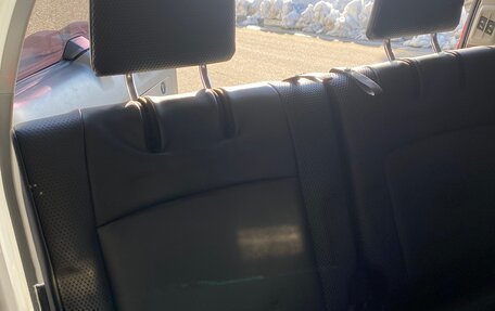 Toyota Land Cruiser Prado 150 рестайлинг 2, 2009 год, 2 498 000 рублей, 19 фотография