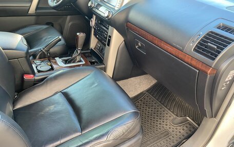 Toyota Land Cruiser Prado 150 рестайлинг 2, 2009 год, 2 498 000 рублей, 25 фотография