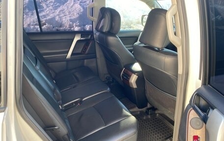 Toyota Land Cruiser Prado 150 рестайлинг 2, 2009 год, 2 498 000 рублей, 26 фотография