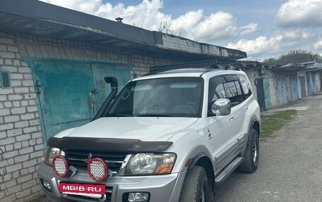 Mitsubishi Montero III, 2000 год, 1 500 000 рублей, 2 фотография