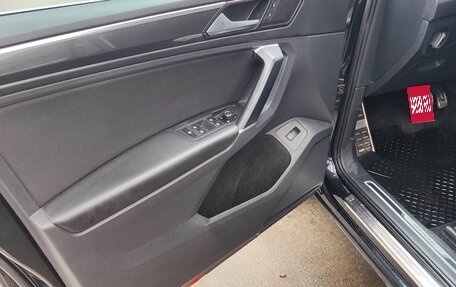 Volkswagen Tiguan II, 2017 год, 3 200 000 рублей, 10 фотография