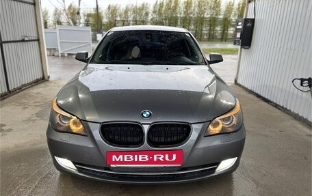 BMW 5 серия, 2009 год, 1 200 000 рублей, 3 фотография