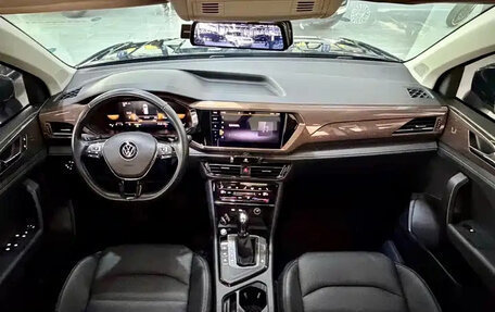 Volkswagen Tharu, 2022 год, 2 000 000 рублей, 10 фотография