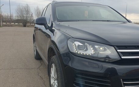 Volkswagen Touareg III, 2013 год, 1 890 000 рублей, 2 фотография