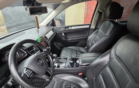 Volkswagen Touareg III, 2013 год, 1 890 000 рублей, 13 фотография