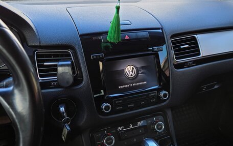 Volkswagen Touareg III, 2013 год, 1 890 000 рублей, 18 фотография