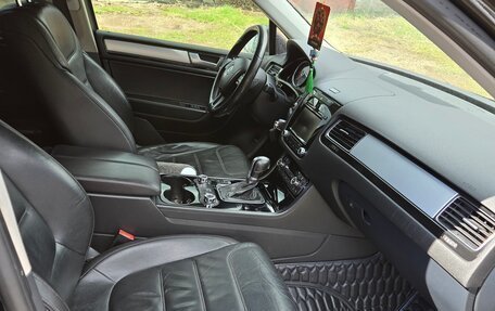 Volkswagen Touareg III, 2013 год, 1 890 000 рублей, 17 фотография