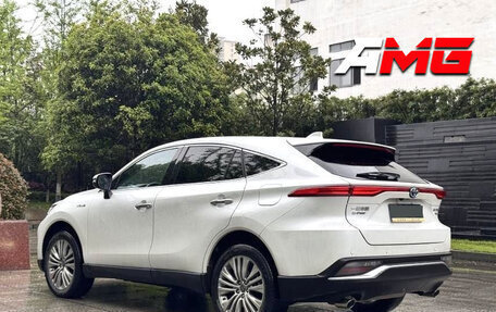 Toyota Harrier, 2022 год, 6 514 000 рублей, 2 фотография