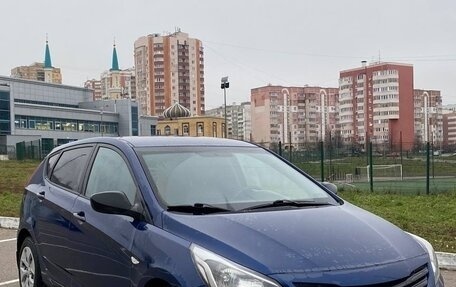 Hyundai Solaris II рестайлинг, 2015 год, 540 000 рублей, 1 фотография
