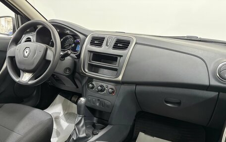 Renault Logan II, 2016 год, 695 000 рублей, 12 фотография