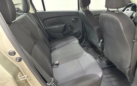 Renault Logan II, 2016 год, 695 000 рублей, 15 фотография