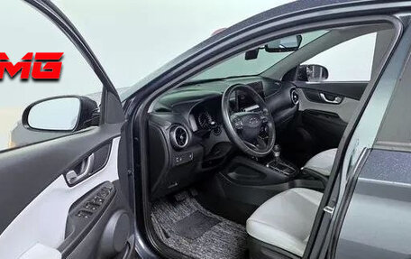 Hyundai Kona I, 2022 год, 1 748 000 рублей, 3 фотография
