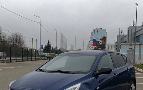 Hyundai Solaris II рестайлинг, 2015 год, 540 000 рублей, 3 фотография