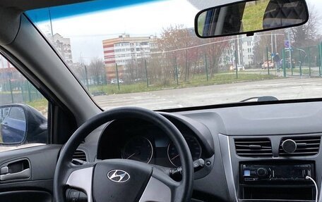 Hyundai Solaris II рестайлинг, 2015 год, 540 000 рублей, 5 фотография