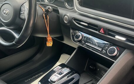 Hyundai Sonata VIII, 2019 год, 2 900 000 рублей, 10 фотография