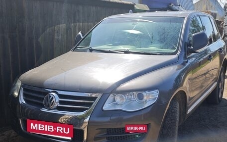 Volkswagen Touareg III, 2007 год, 695 000 рублей, 2 фотография