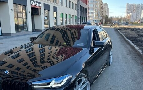 BMW 5 серия, 2018 год, 2 740 000 рублей, 13 фотография