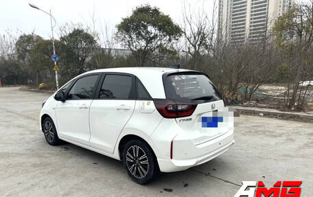 Honda Fit, 2023 год, 1 267 000 рублей, 2 фотография