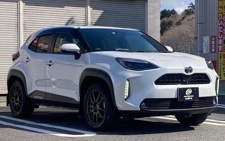 Toyota Yaris Cross, 2021 год, 1 250 000 рублей, 3 фотография