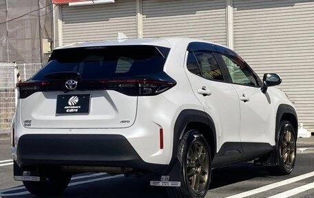 Toyota Yaris Cross, 2021 год, 1 250 000 рублей, 4 фотография