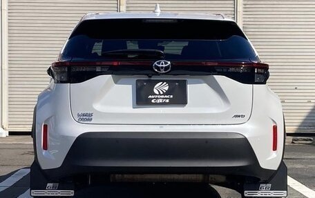 Toyota Yaris Cross, 2021 год, 1 250 000 рублей, 5 фотография