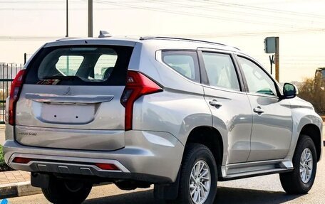 Mitsubishi Pajero Sport III рестайлинг, 2023 год, 3 490 000 рублей, 8 фотография