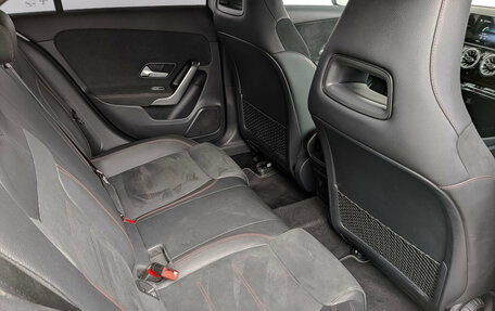 Mercedes-Benz A-Класс, 2021 год, 2 850 000 рублей, 17 фотография